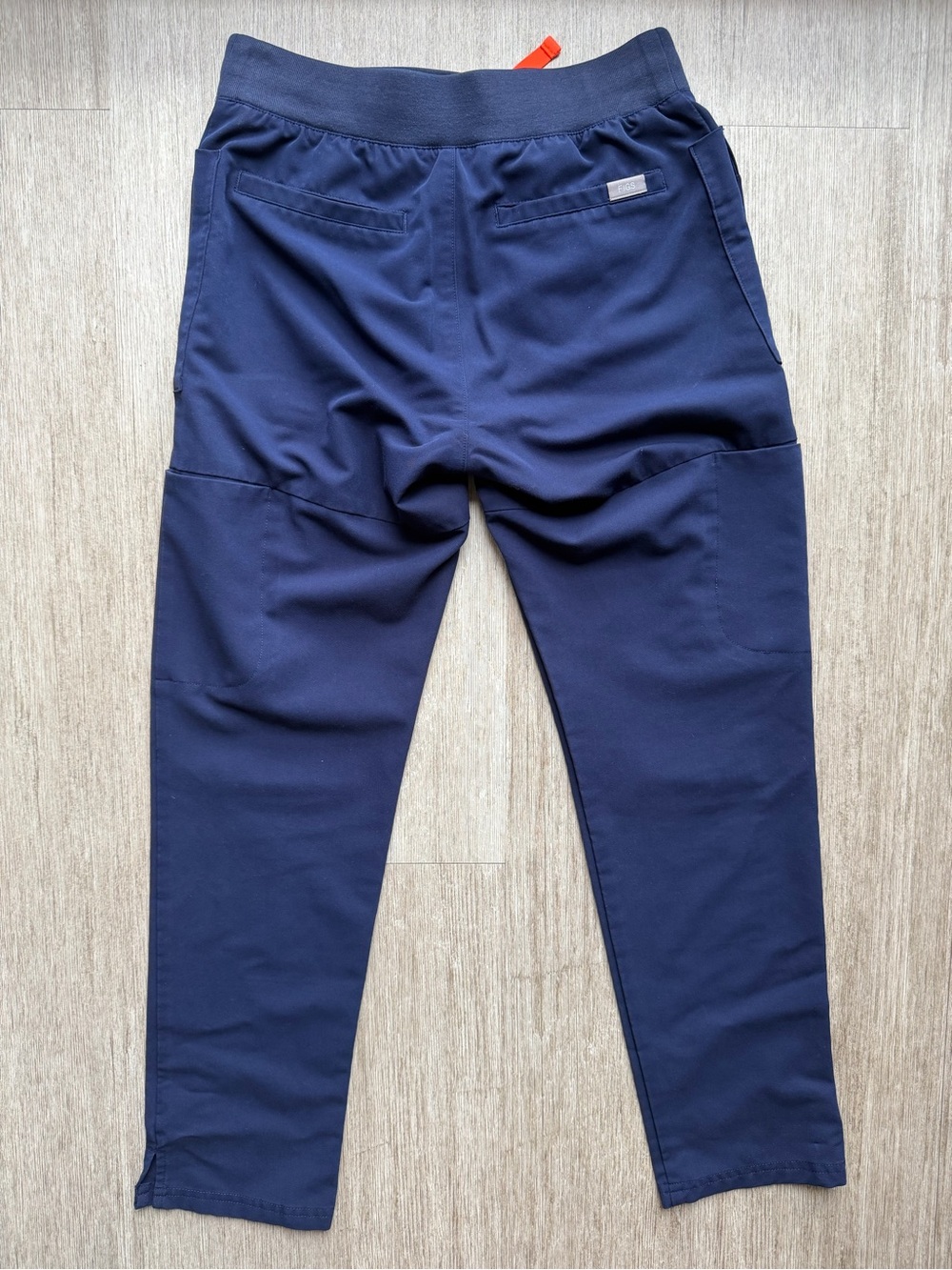 Figs Catarina Scrub Top XS and Limited Edition Nepal Scrub Pants XSP, Navy - Picture 6 of 16